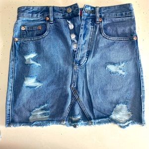 Signature 8 Distressed Jean Skirt -Size Small